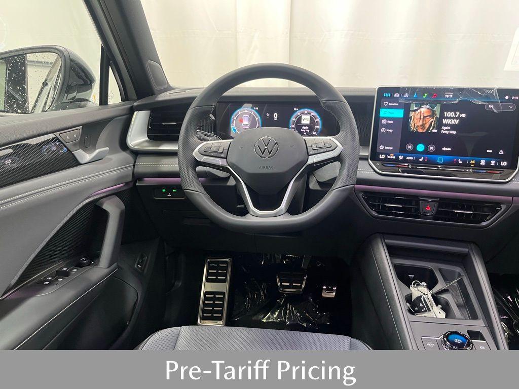new 2025 Volkswagen Tiguan car, priced at $39,931