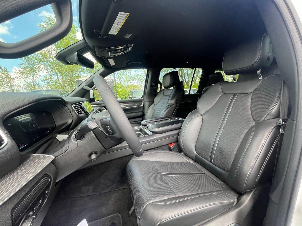 used 2022 Jeep Wagoneer car, priced at $40,993