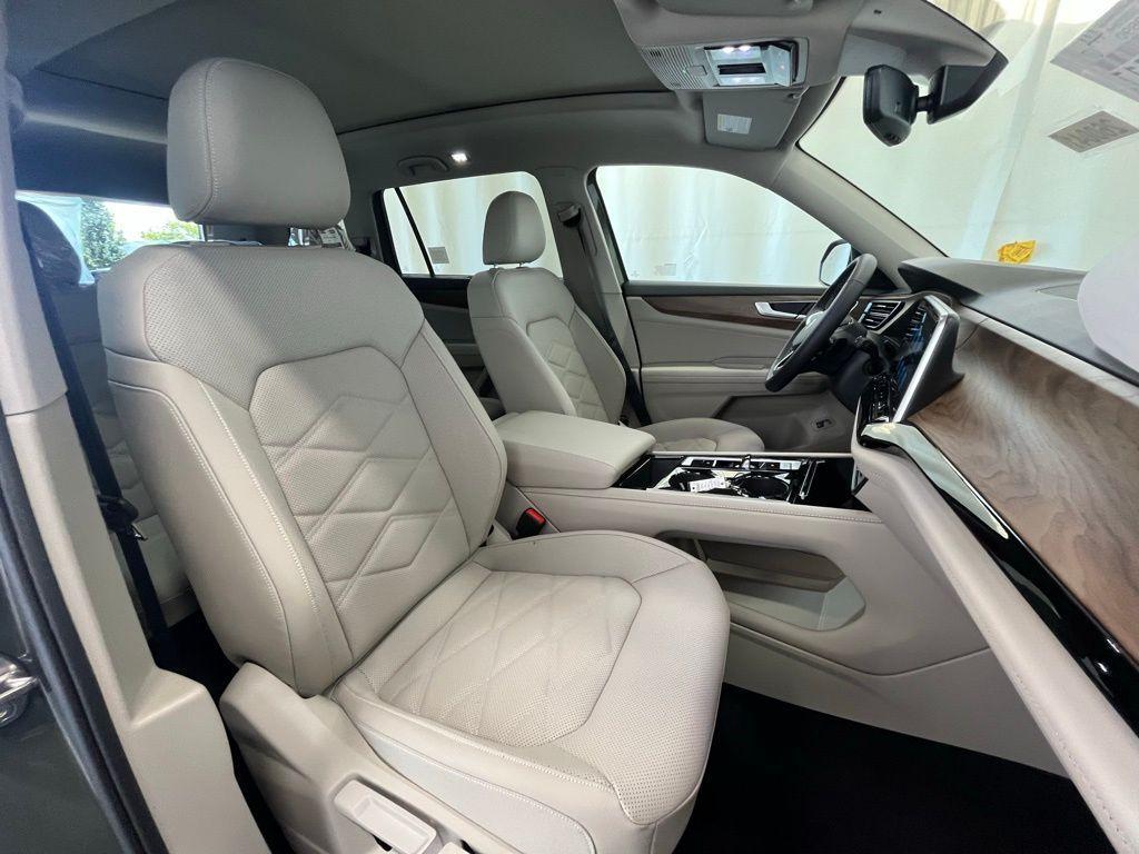 new 2026 Volkswagen Atlas car, priced at $45,566