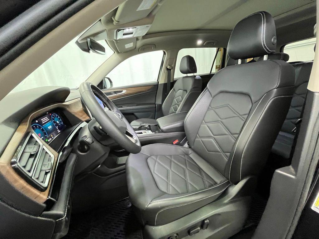 used 2024 Volkswagen Atlas car, priced at $39,991