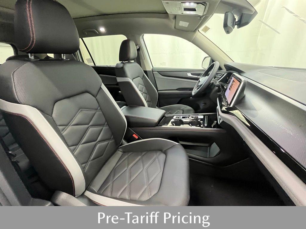 new 2025 Volkswagen Atlas car, priced at $45,109