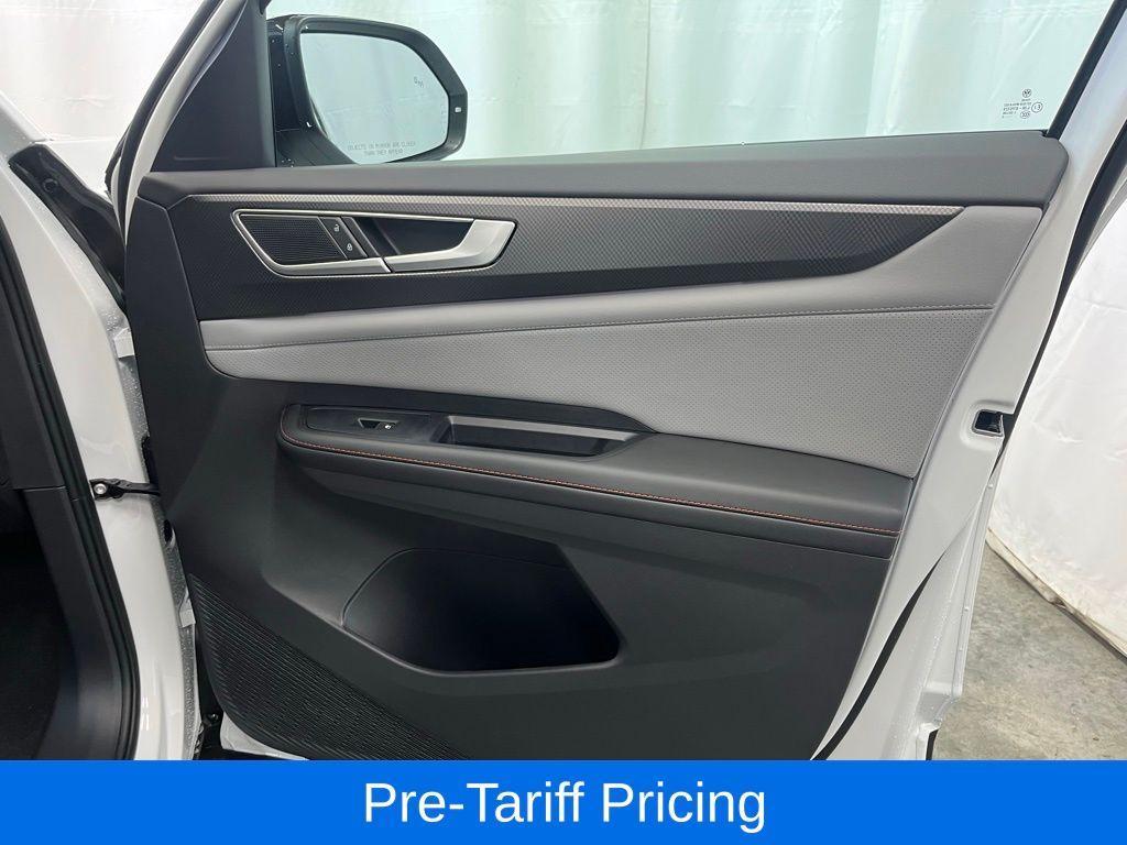 new 2025 Volkswagen Atlas car, priced at $44,609
