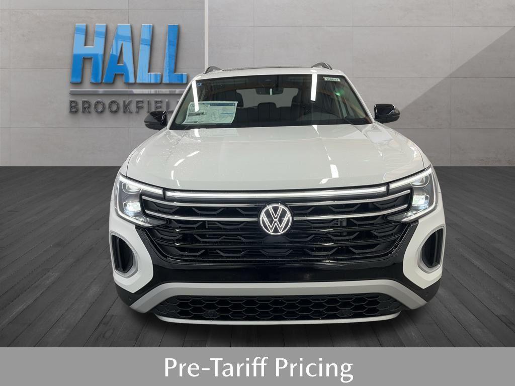 new 2025 Volkswagen Atlas car, priced at $45,109