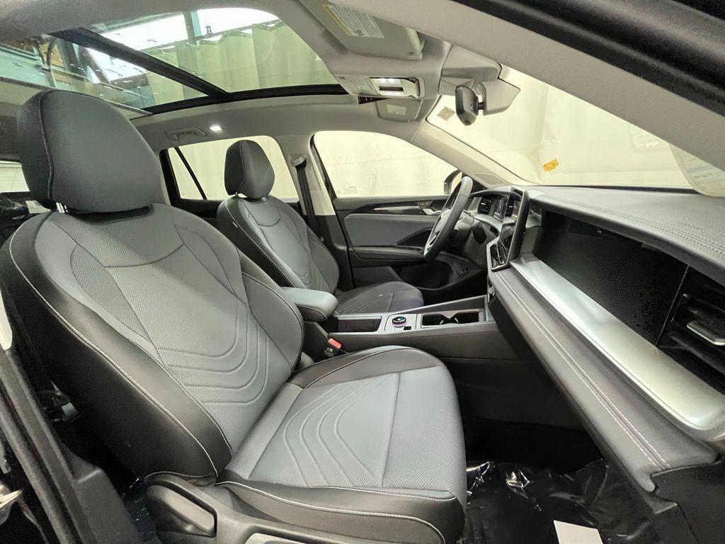 new 2025 Volkswagen Tiguan car, priced at $34,965