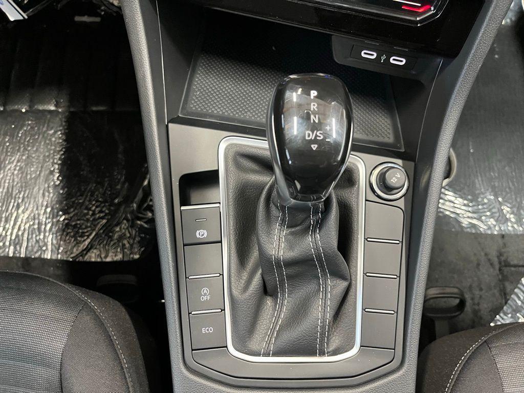 new 2025 Volkswagen Jetta car, priced at $21,352