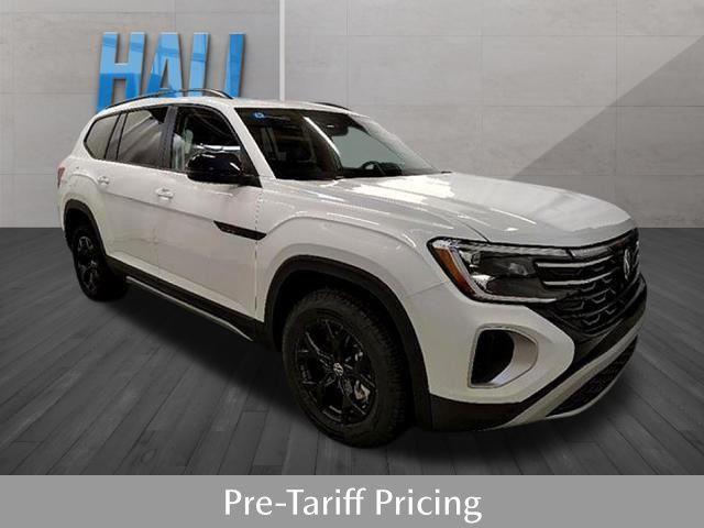 new 2025 Volkswagen Atlas car, priced at $45,109