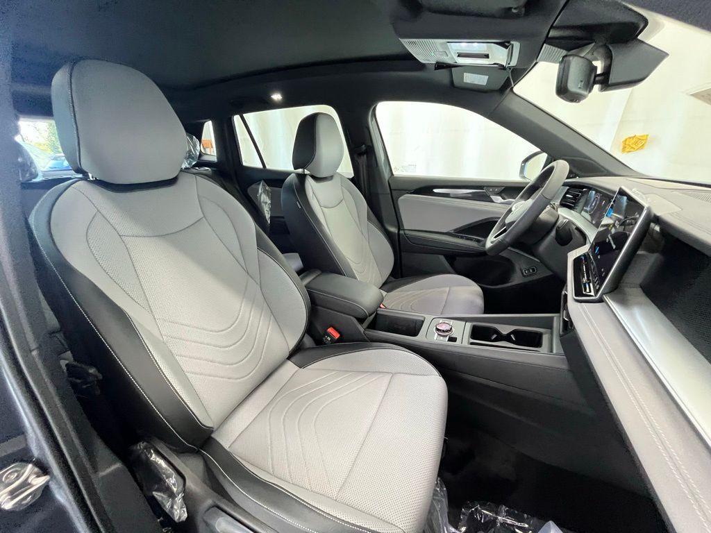 new 2025 Volkswagen Tiguan car, priced at $36,993
