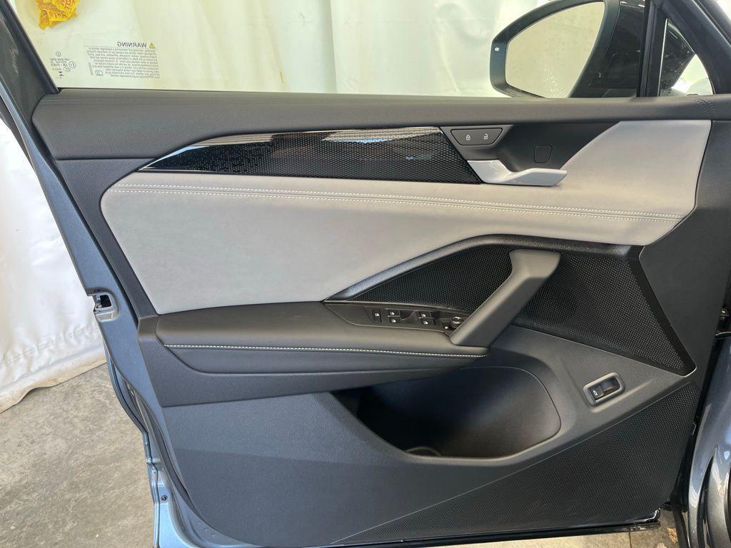 new 2025 Volkswagen Tiguan car, priced at $36,993