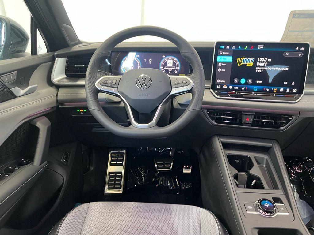 new 2025 Volkswagen Tiguan car, priced at $36,993
