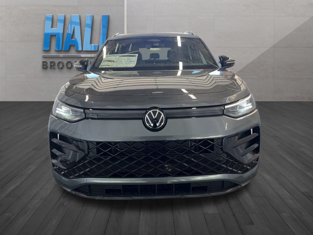 new 2025 Volkswagen Tiguan car, priced at $36,993