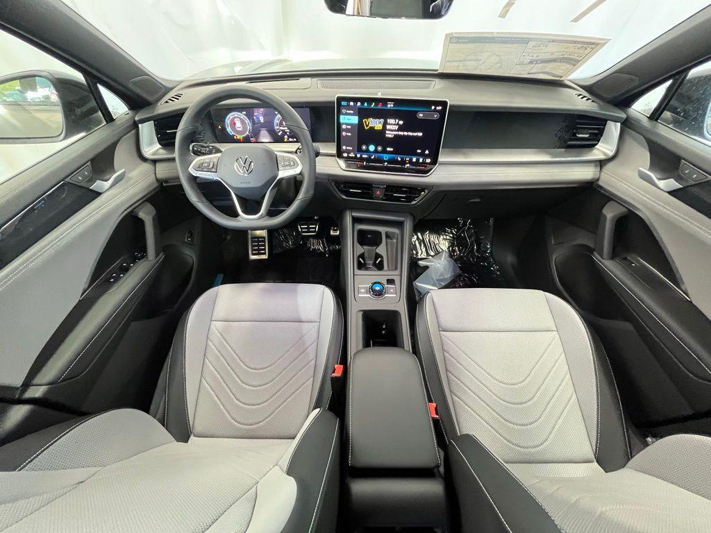 new 2025 Volkswagen Tiguan car, priced at $36,993