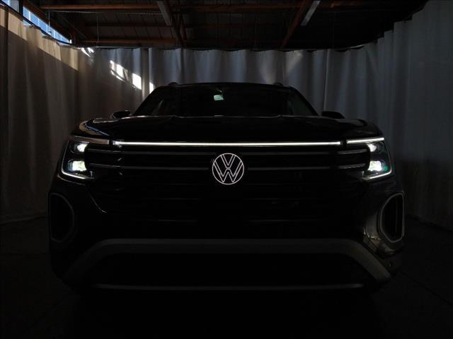 new 2025 Volkswagen Atlas car, priced at $44,951