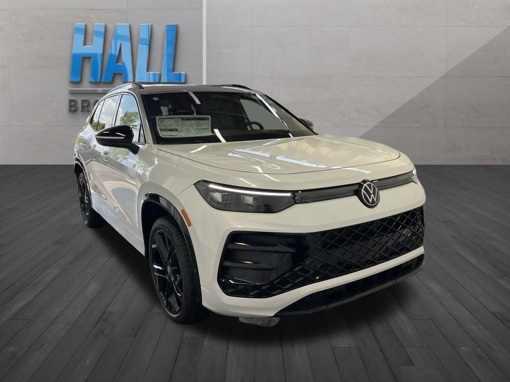 new 2025 Volkswagen Tiguan car, priced at $38,180