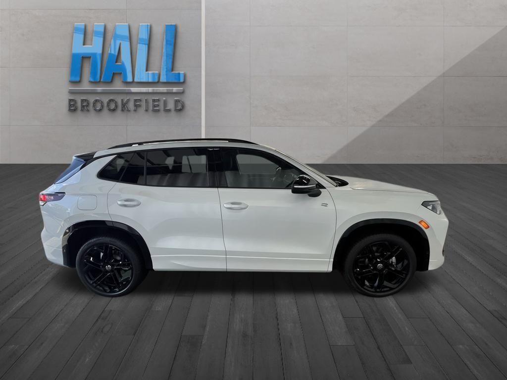 new 2025 Volkswagen Tiguan car, priced at $38,180