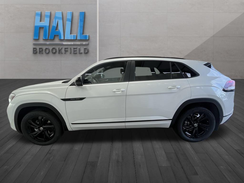 new 2026 Volkswagen Atlas Cross Sport car, priced at $50,641
