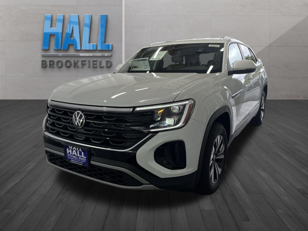 new 2026 Volkswagen Atlas Cross Sport car, priced at $40,900