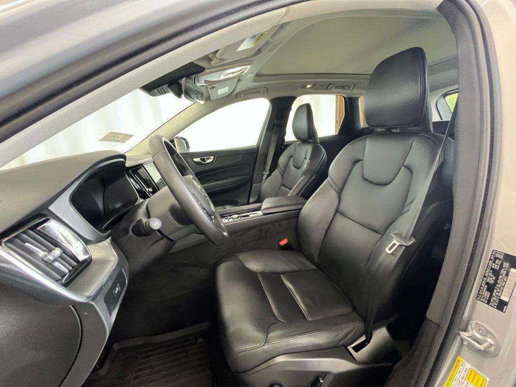 used 2024 Volvo XC60 car, priced at $35,993
