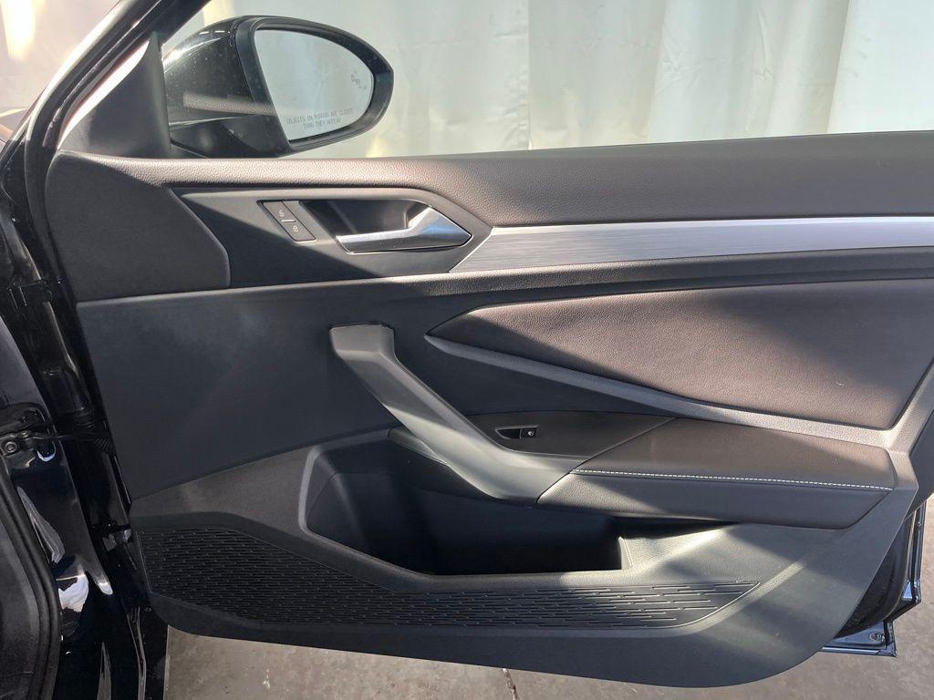 new 2025 Volkswagen Jetta car, priced at $21,753