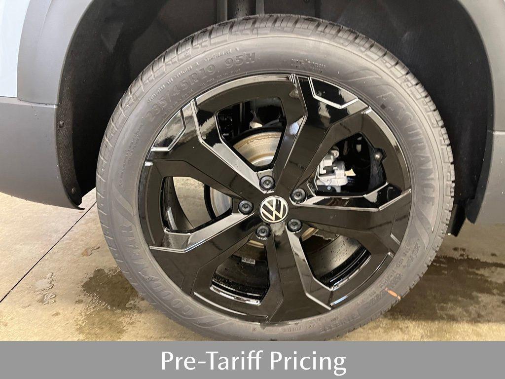 new 2025 Volkswagen Taos car, priced at $33,258