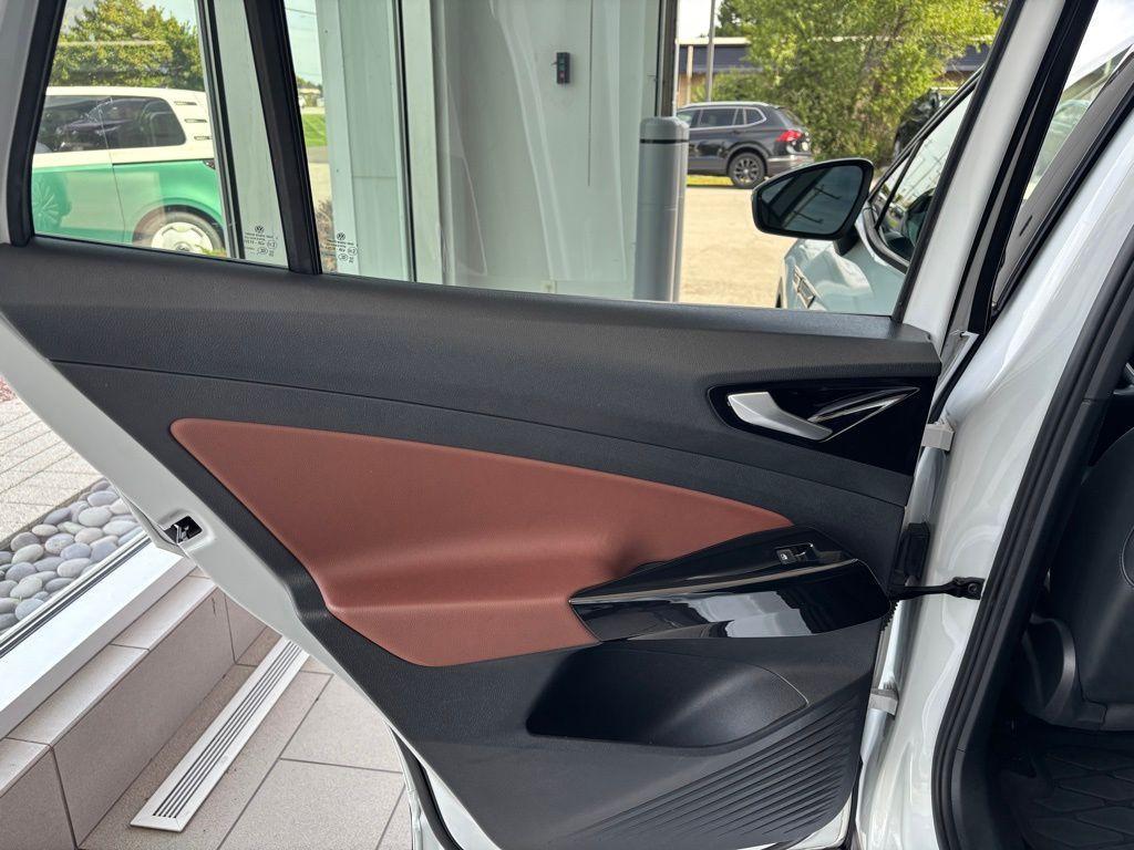 used 2021 Volkswagen ID.4 car, priced at $20,991