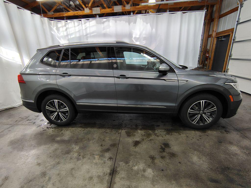 new 2024 Volkswagen Tiguan car, priced at $29,490