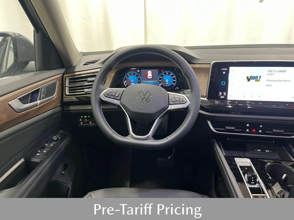 new 2025 Volkswagen Atlas car, priced at $43,321