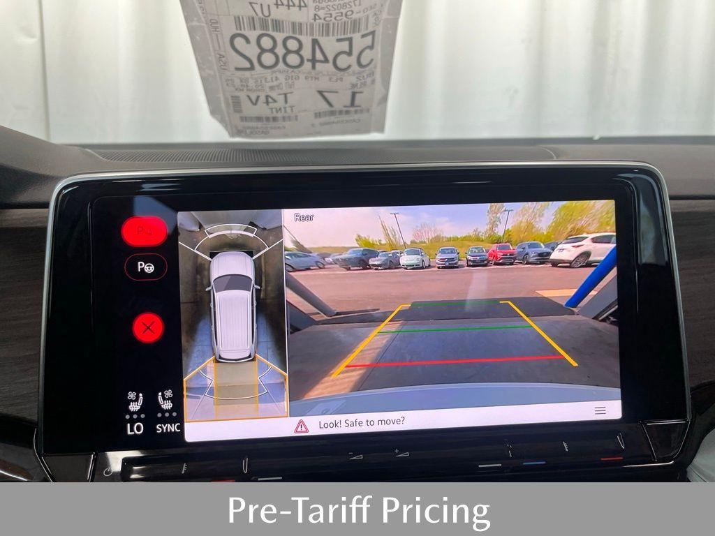 new 2025 Volkswagen Atlas car, priced at $52,053