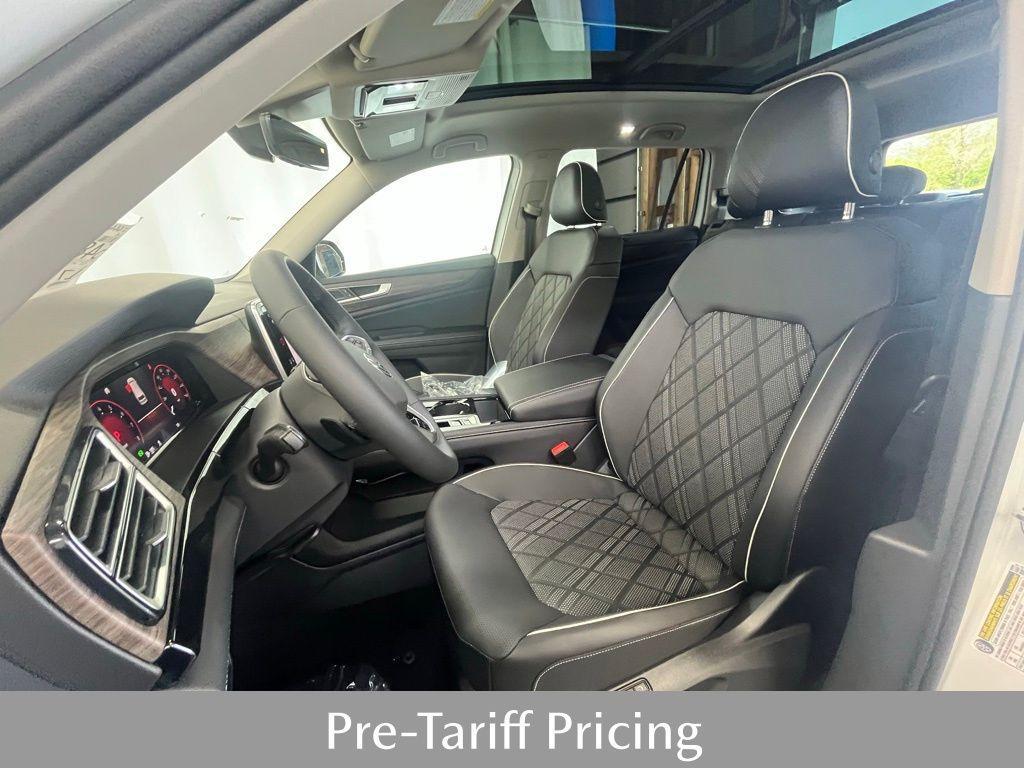 new 2025 Volkswagen Atlas car, priced at $52,053
