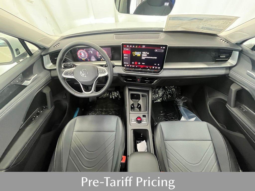 new 2025 Volkswagen Tiguan car, priced at $37,121