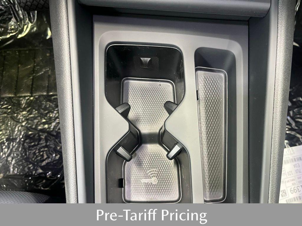 new 2025 Volkswagen Tiguan car, priced at $37,121