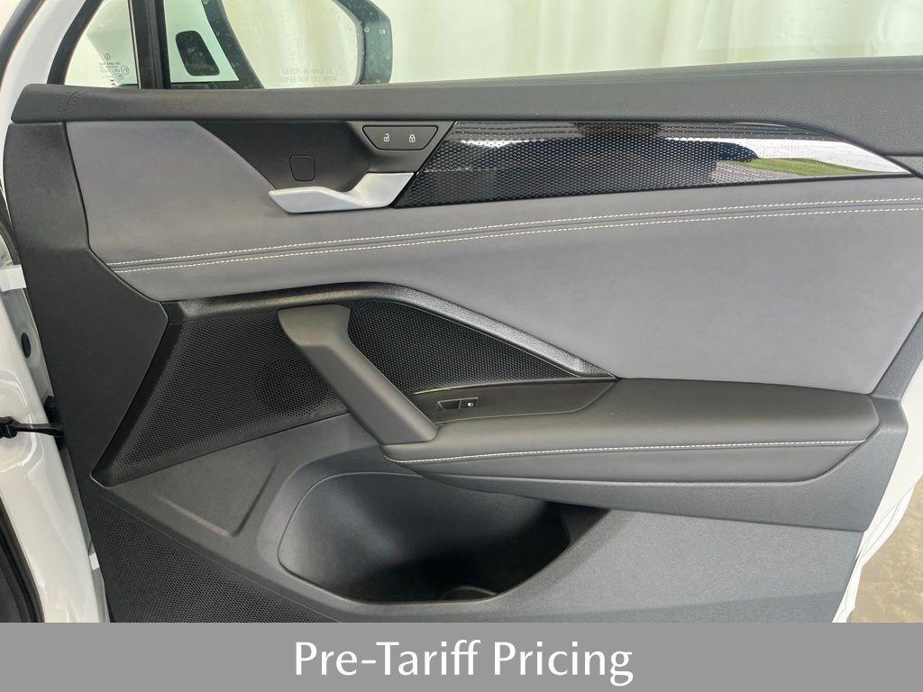 new 2025 Volkswagen Tiguan car, priced at $37,121