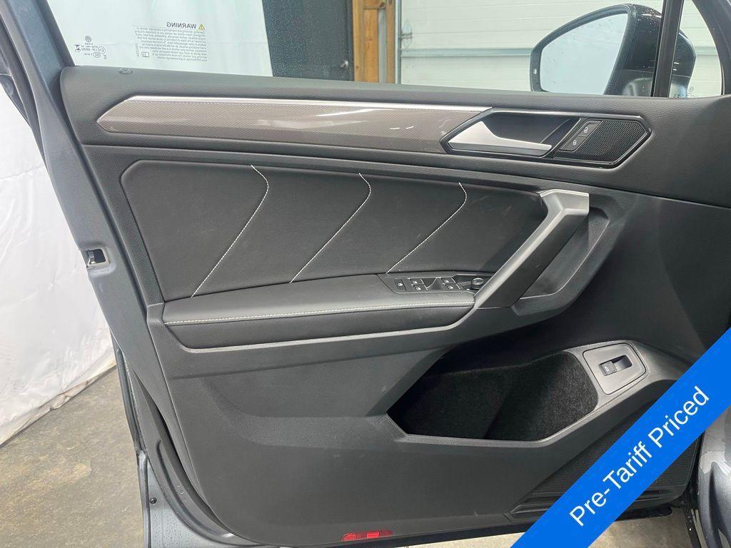 new 2024 Volkswagen Tiguan car, priced at $32,679