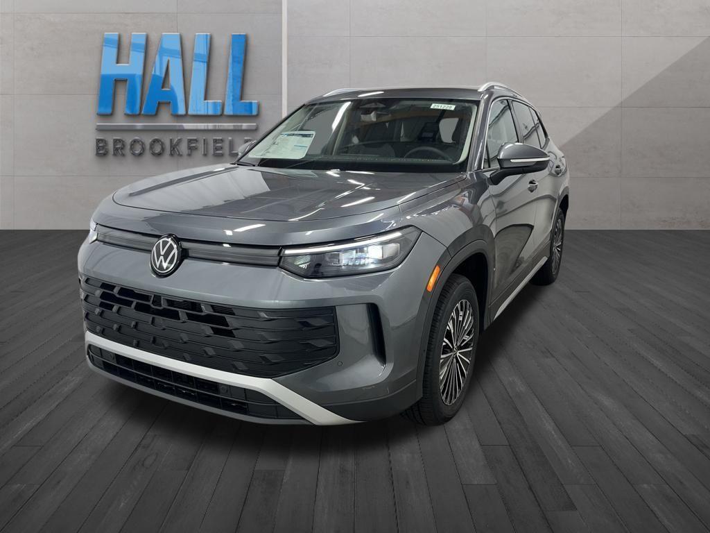 new 2025 Volkswagen Tiguan car, priced at $31,906