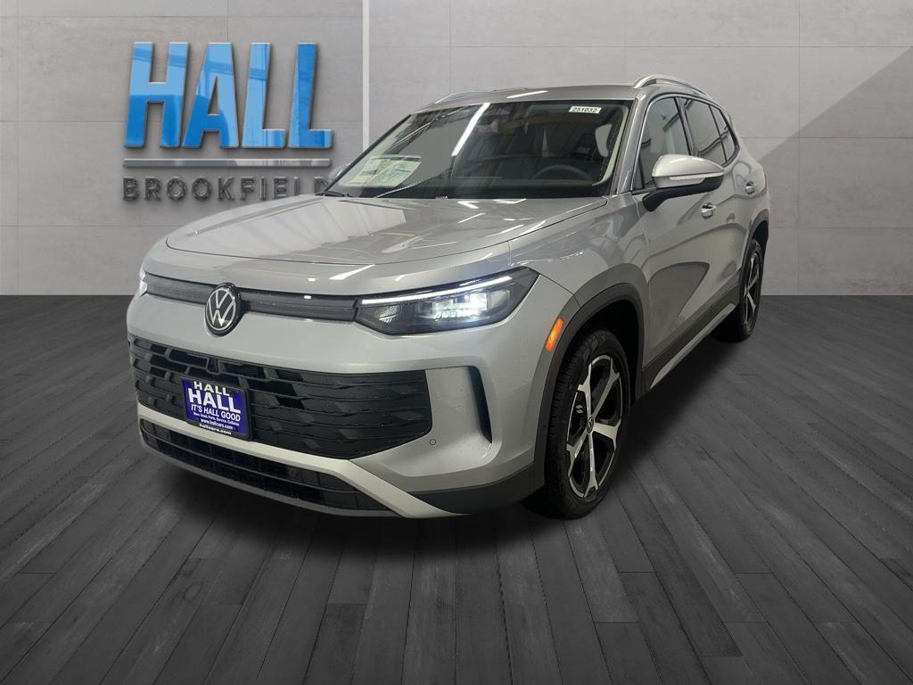 new 2025 Volkswagen Tiguan car, priced at $33,957