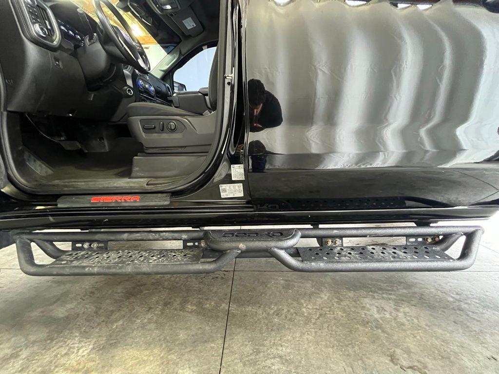 used 2021 GMC Sierra 1500 car, priced at $37,991