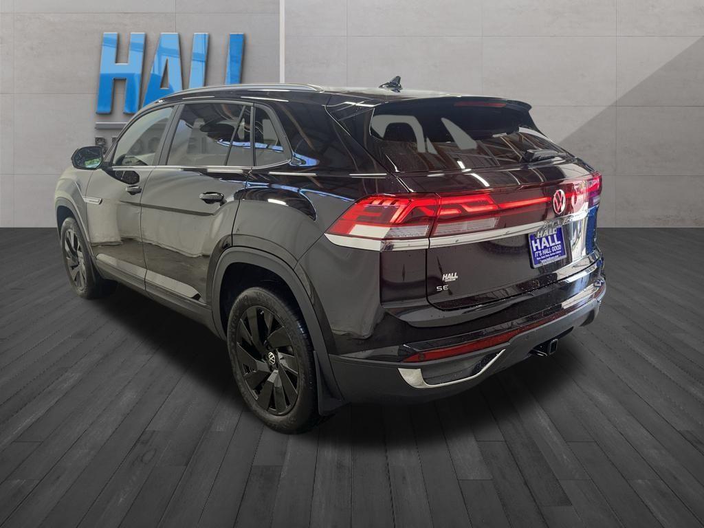 new 2025 Volkswagen Atlas Cross Sport car, priced at $43,679