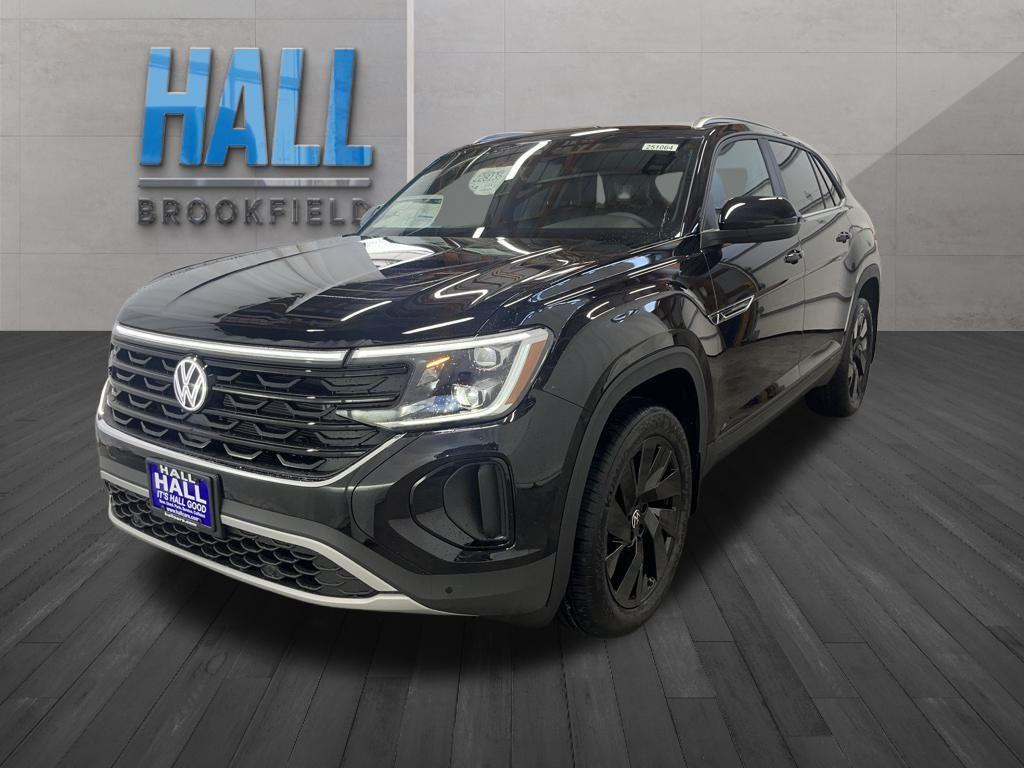 new 2025 Volkswagen Atlas Cross Sport car, priced at $43,679