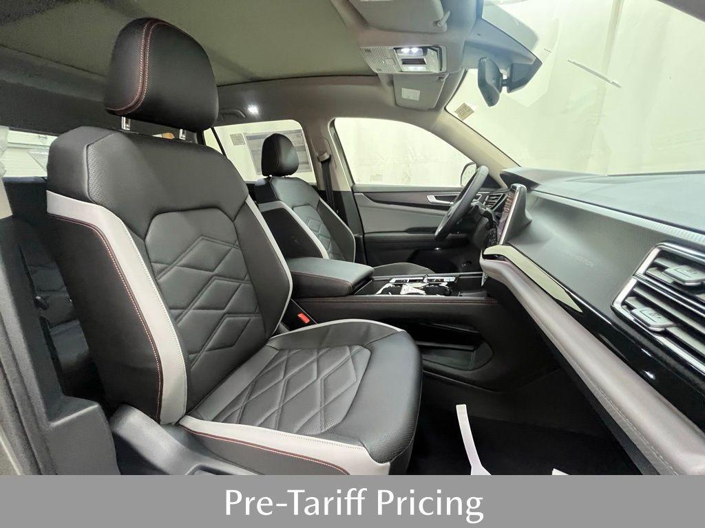 new 2025 Volkswagen Atlas car, priced at $45,417