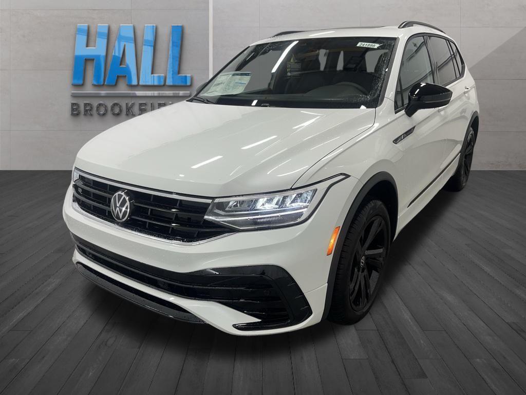 new 2024 Volkswagen Tiguan car, priced at $32,858