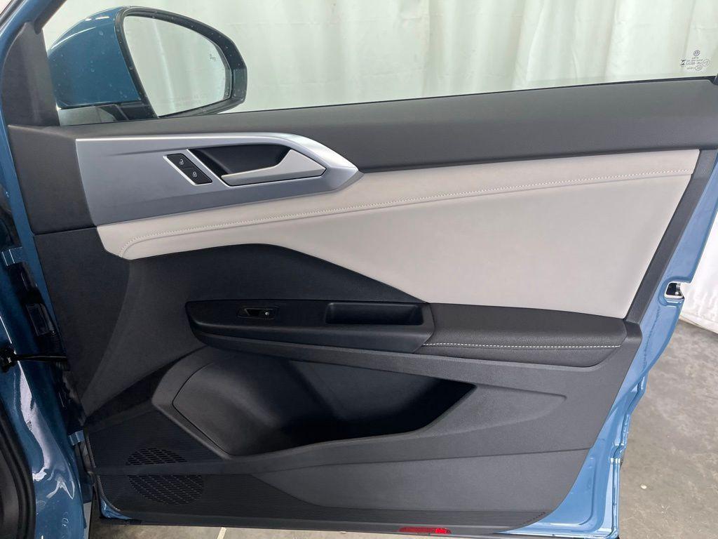 new 2025 Volkswagen Taos car, priced at $32,158