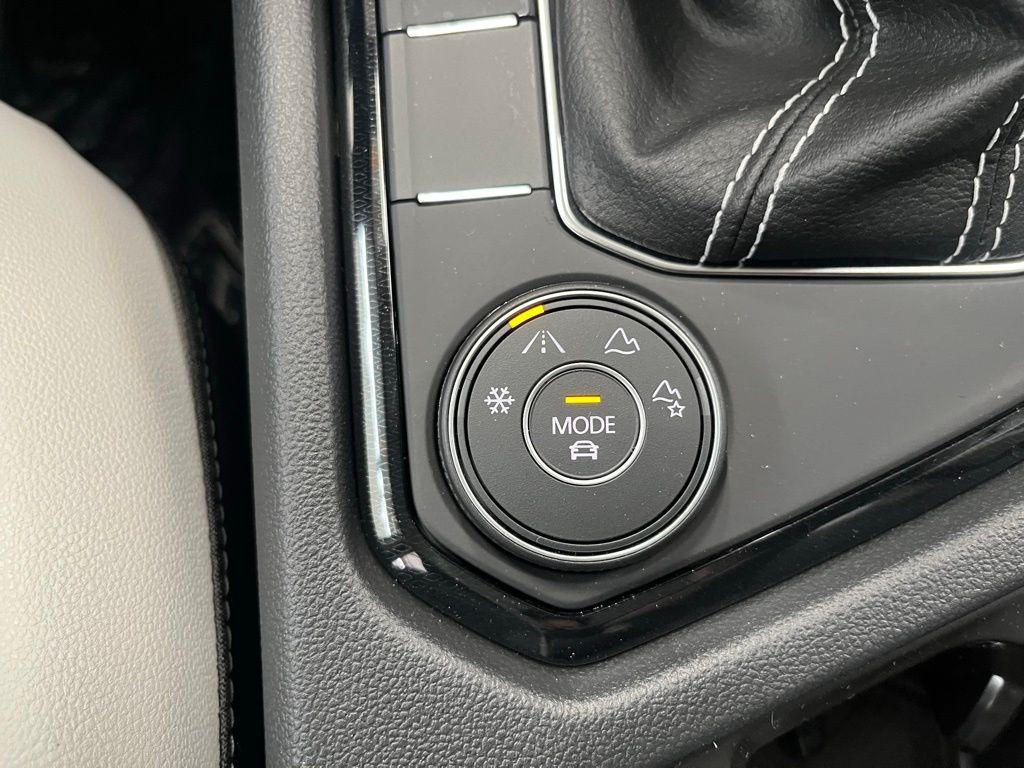 new 2025 Volkswagen Taos car, priced at $32,158