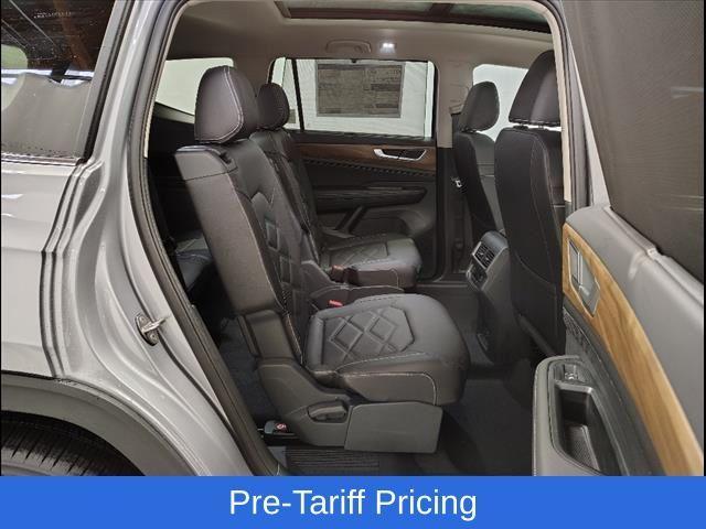 new 2025 Volkswagen Atlas car, priced at $44,278