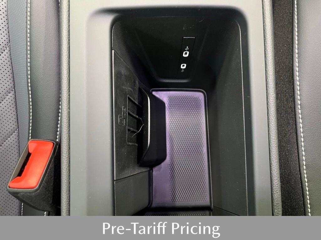 new 2025 Volkswagen Tiguan car, priced at $39,081
