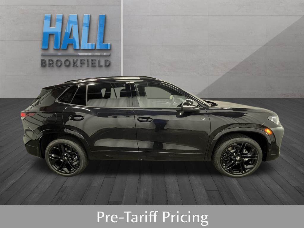 new 2025 Volkswagen Tiguan car, priced at $39,081