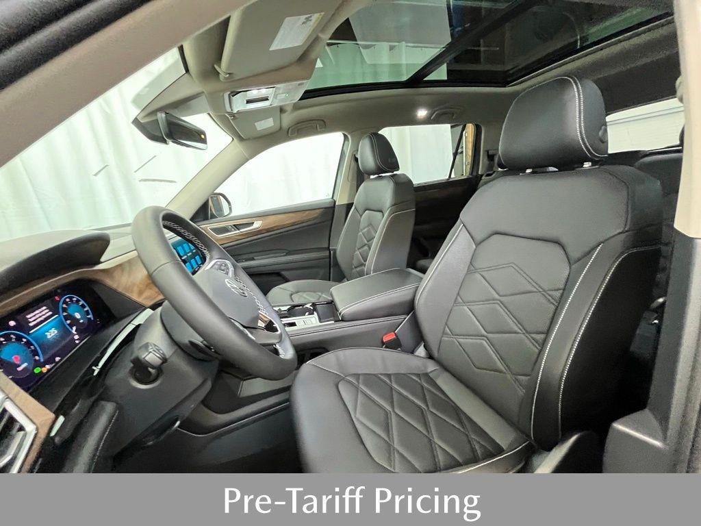 new 2025 Volkswagen Atlas car, priced at $44,951