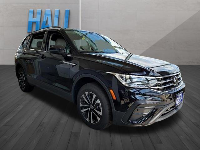 new 2024 Volkswagen Tiguan car, priced at $27,538