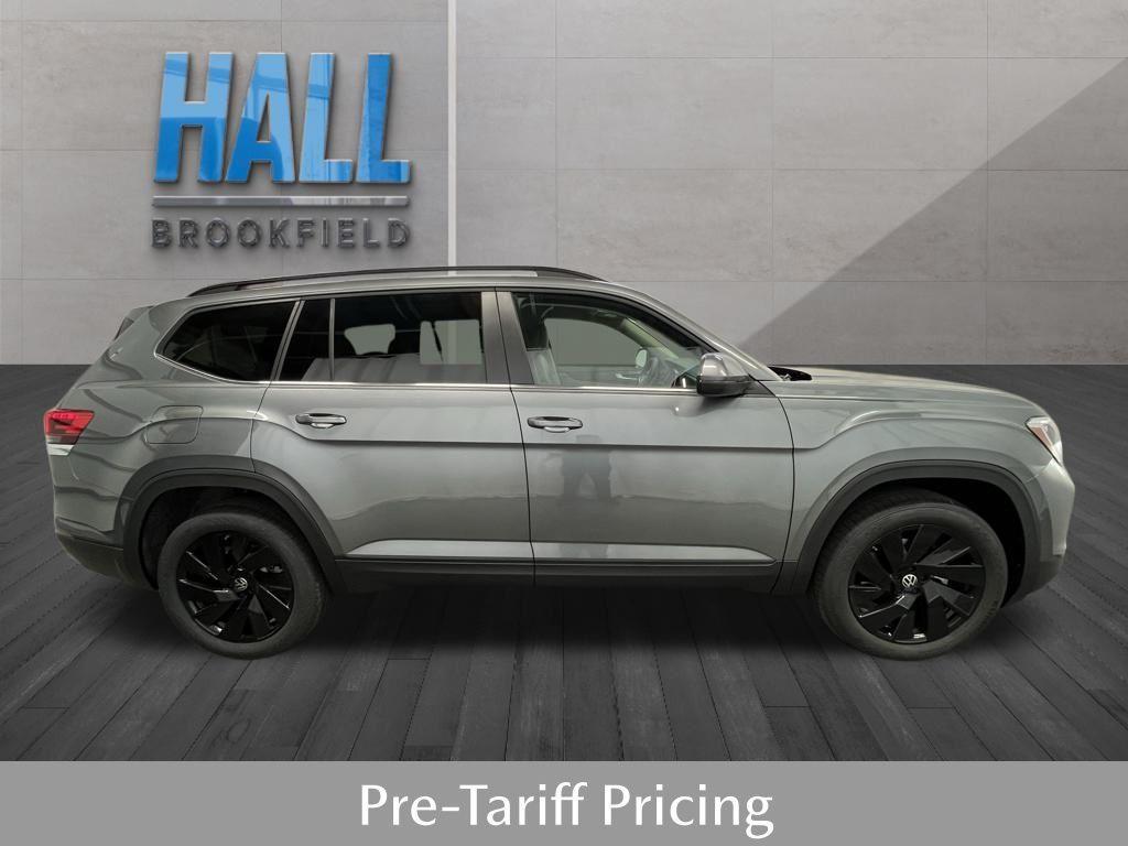 new 2025 Volkswagen Atlas car, priced at $43,321