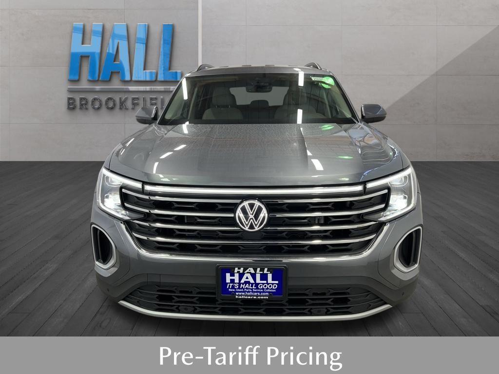 new 2025 Volkswagen Atlas car, priced at $43,321