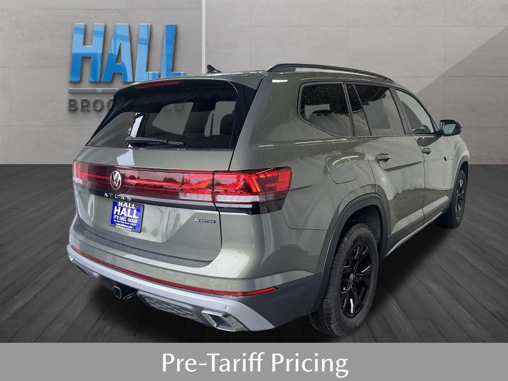 new 2025 Volkswagen Atlas car, priced at $45,111