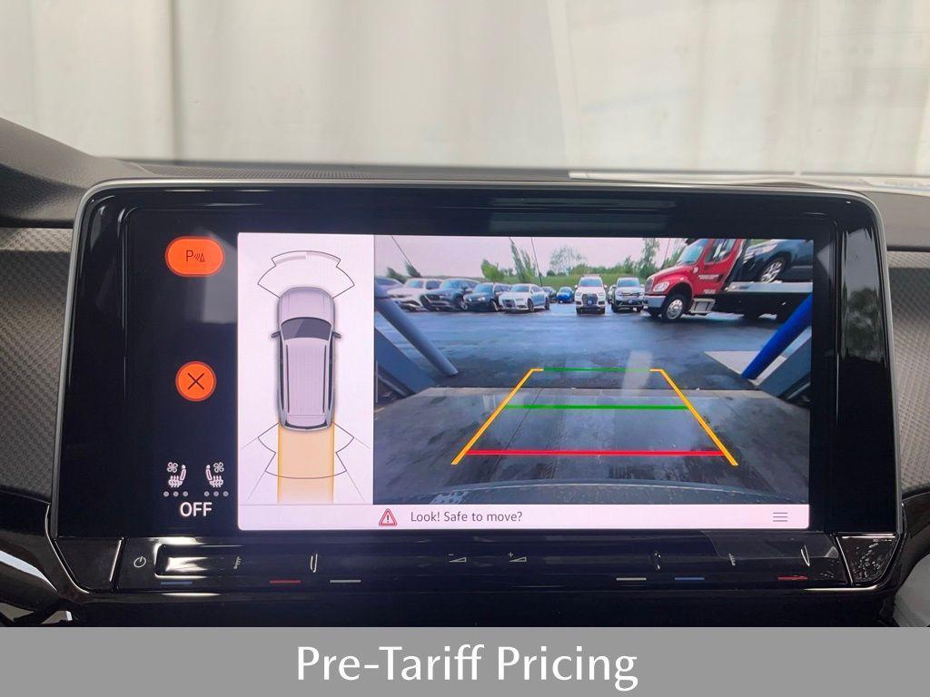 new 2025 Volkswagen Atlas car, priced at $45,111